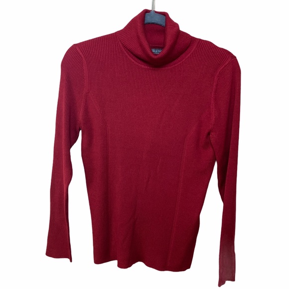 Chelsea & Theodore Sweaters - Chelsea & Theodore Burgundy Turtle Neck Sweater L